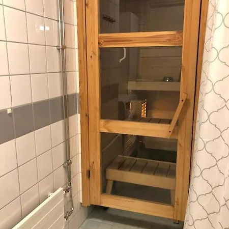 Kiva Huoneisto Rovaniemen Keskustassa דירה רובניימי